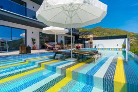 kiralık yazlık Villa Zeybek