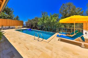 kiralık yazlık Villa ZEYTİN DALI